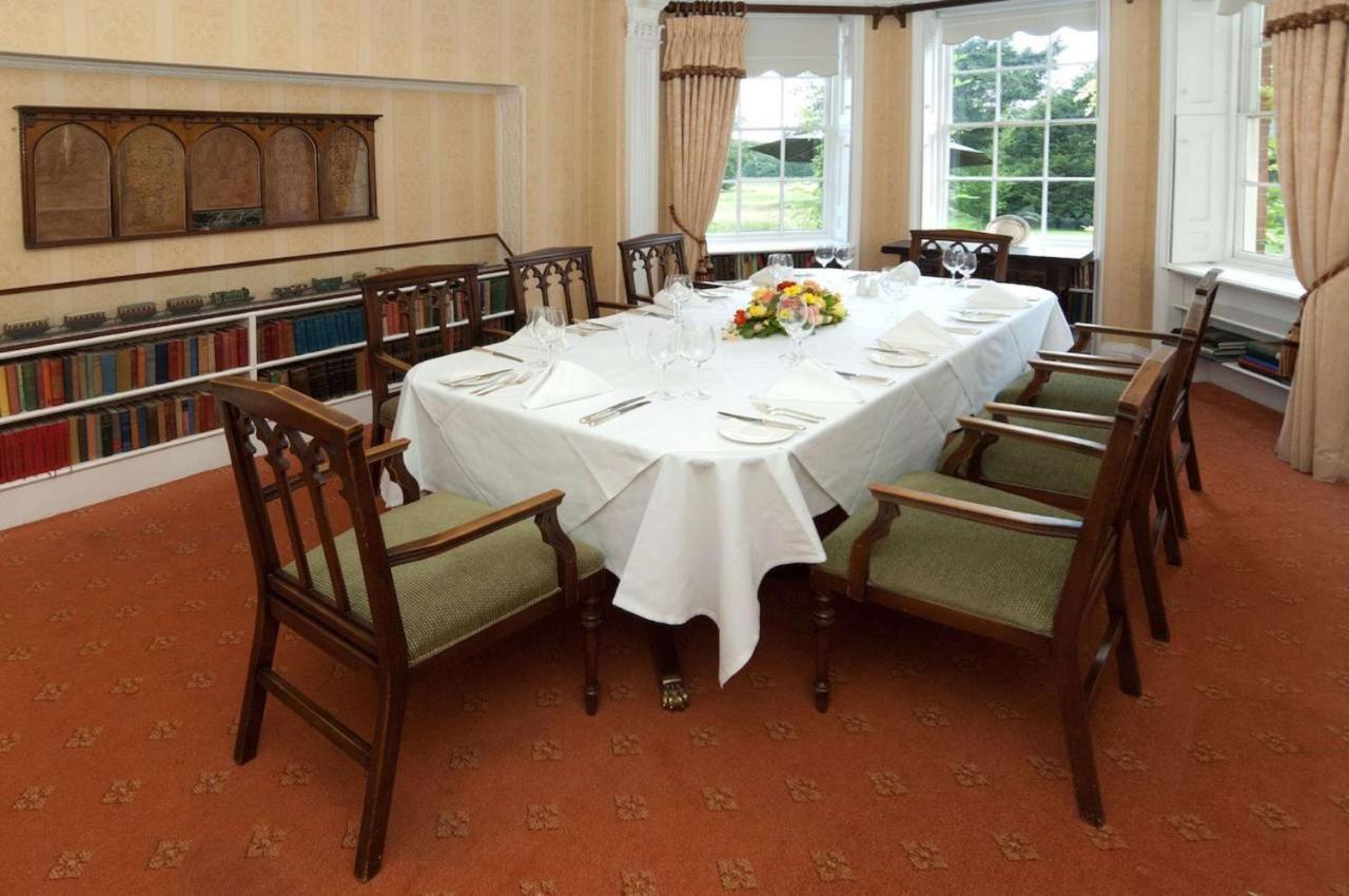 Flitwick Manor Hotel Esterno foto